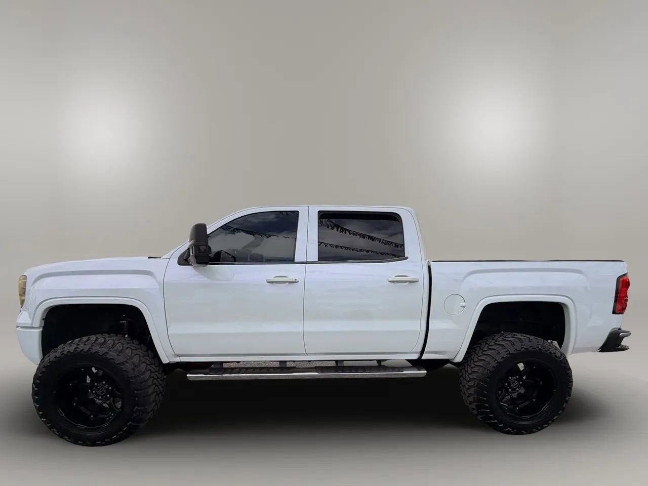 Used 2015 GMC Sierra 1500 SLT w/ SLT Crew Cab Value Package AWD/4WD image 10