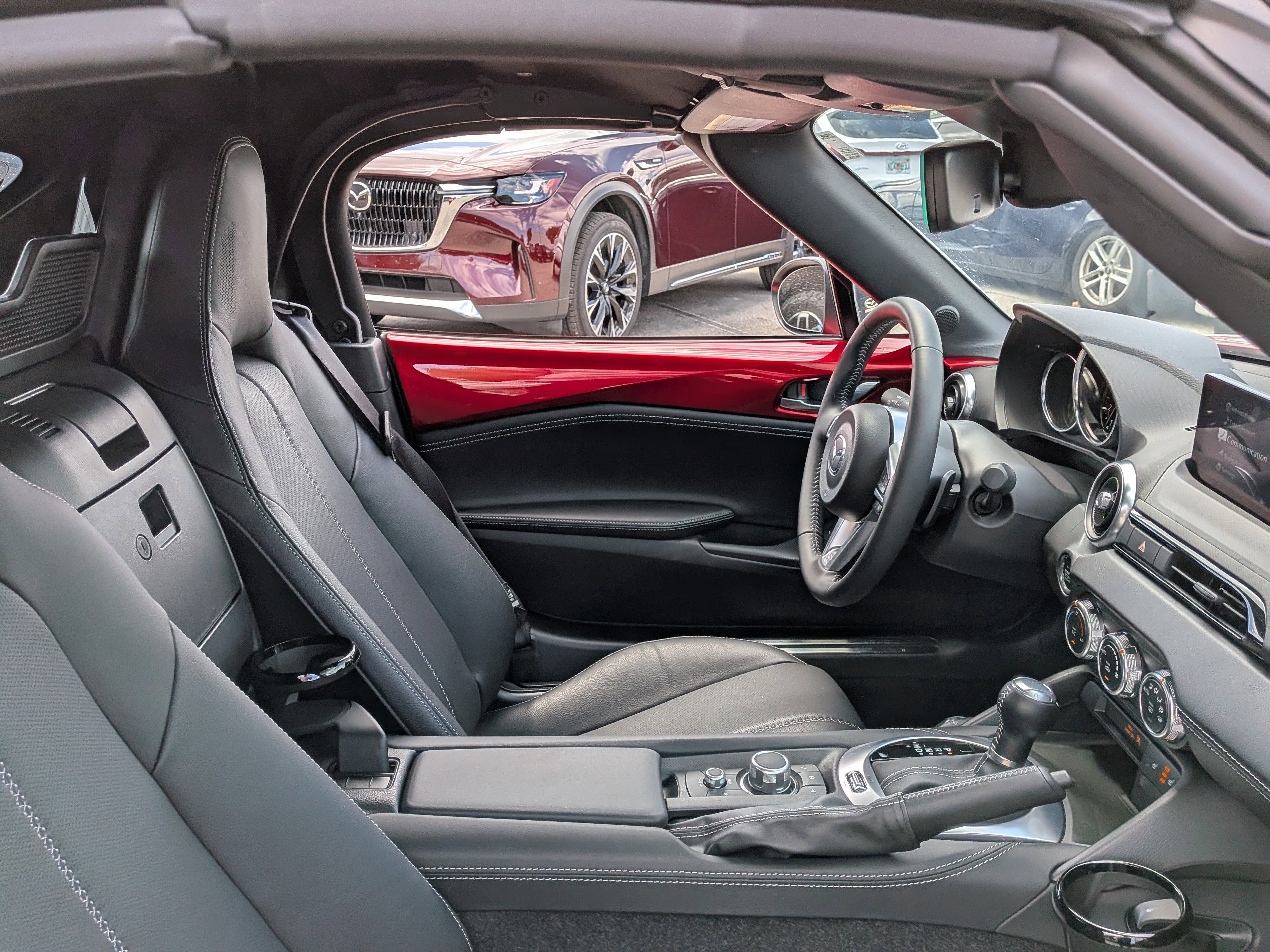 Certified 2025 MAZDA MX-5 Miata Grand Touring RWD image 17