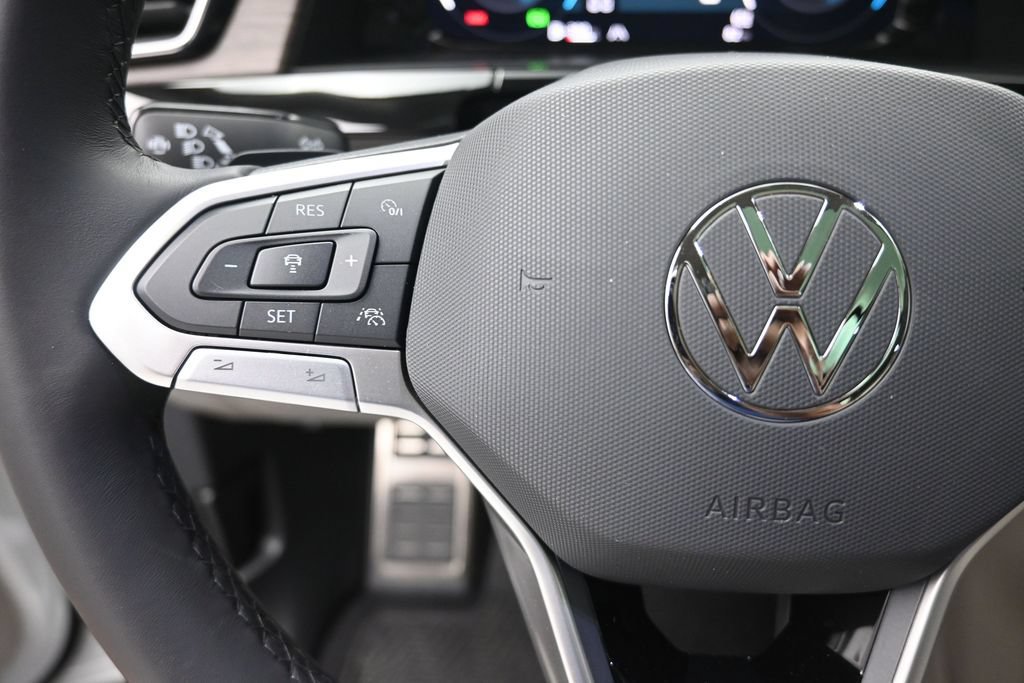 New 2026 Volkswagen Atlas SEL Premium R-Line AWD/4WD image 15