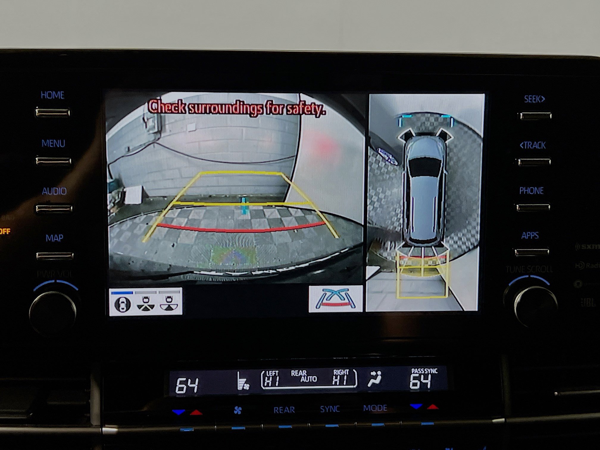 Used 2024 Toyota Sienna Platinum image 28
