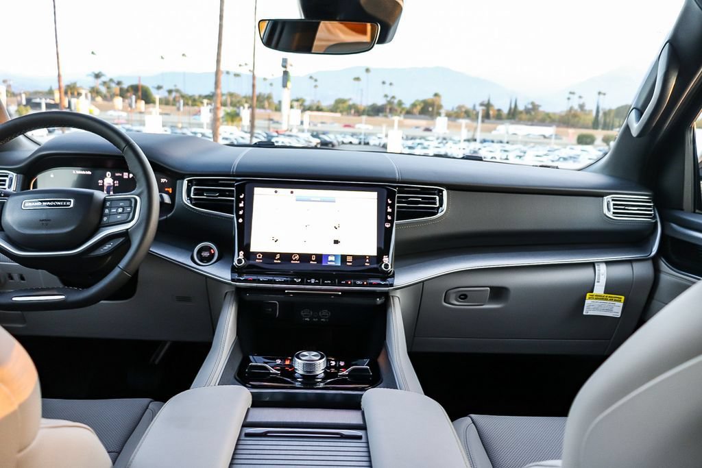 New 2026 Jeep Grand Wagoneer Limited AWD/4WD image 13