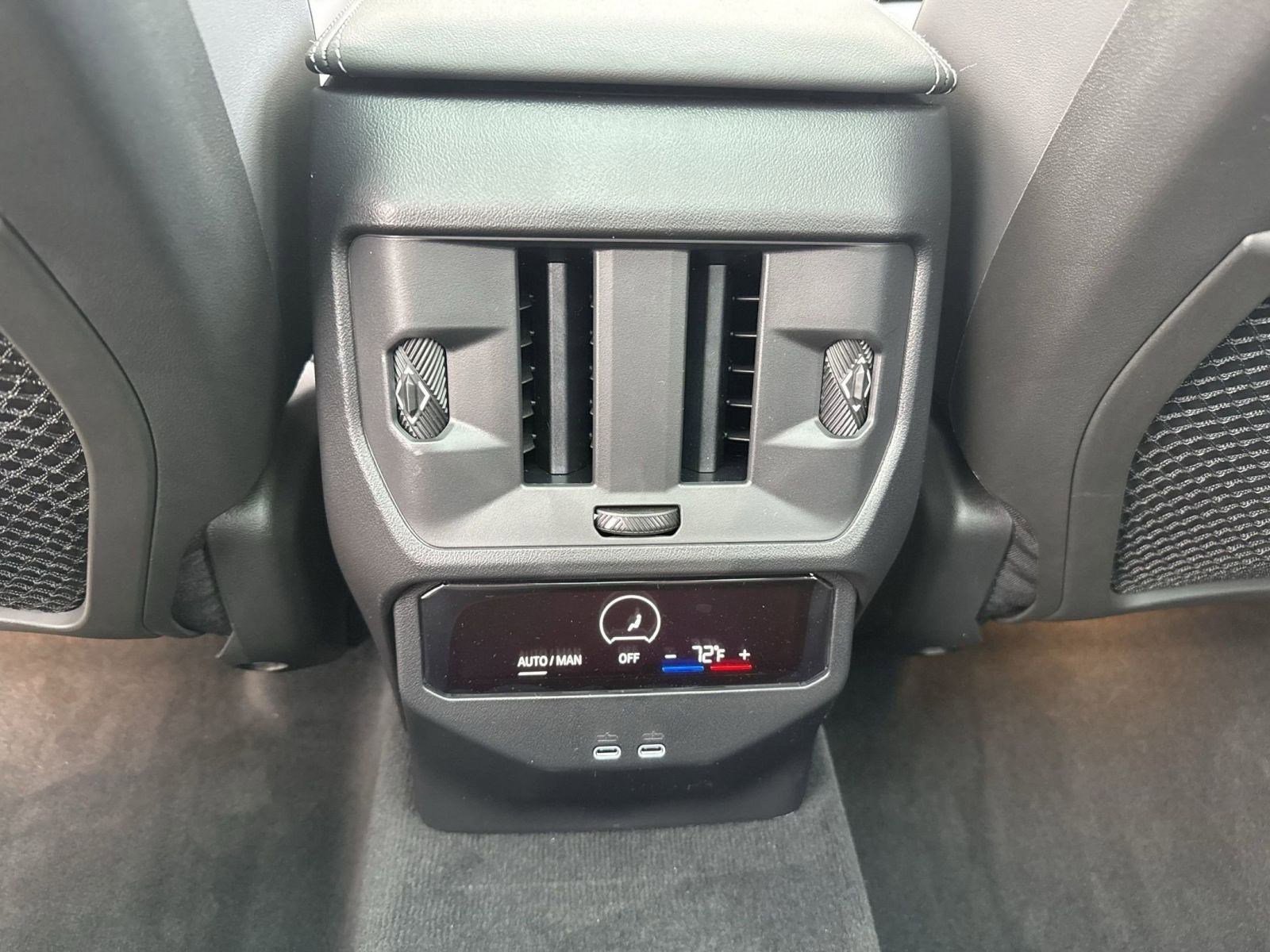 New 2025 BMW X3 xDrive30i w/ Convenience Package image 24