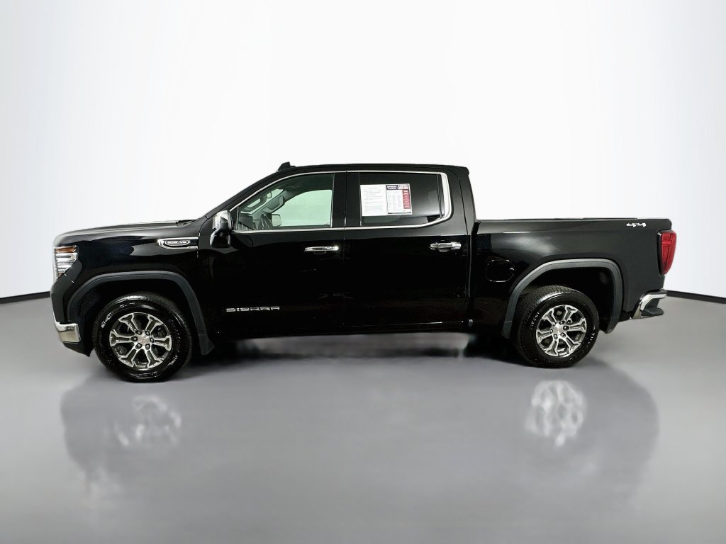 Used 2025 GMC Sierra 1500 SLT AWD/4WD image 5