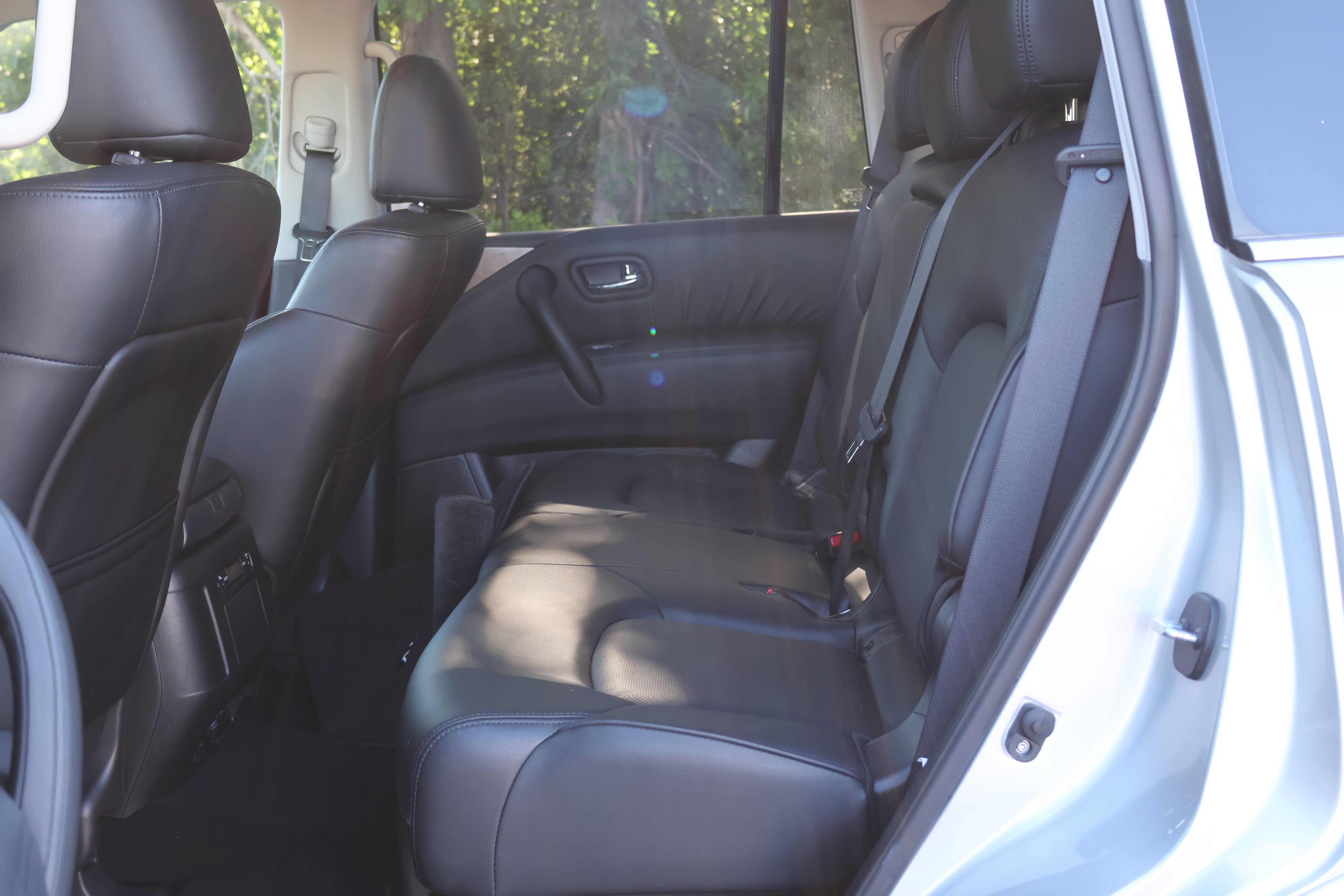Used 2024 Nissan Armada SL AWD/4WD image 16