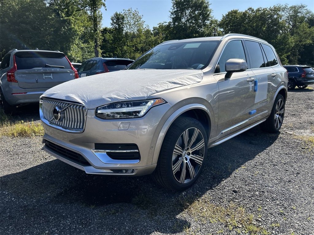 New 2025 Volvo XC90 B6 Plus image 4