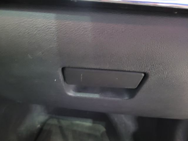 Used 2012 Lincoln MKZ image 55