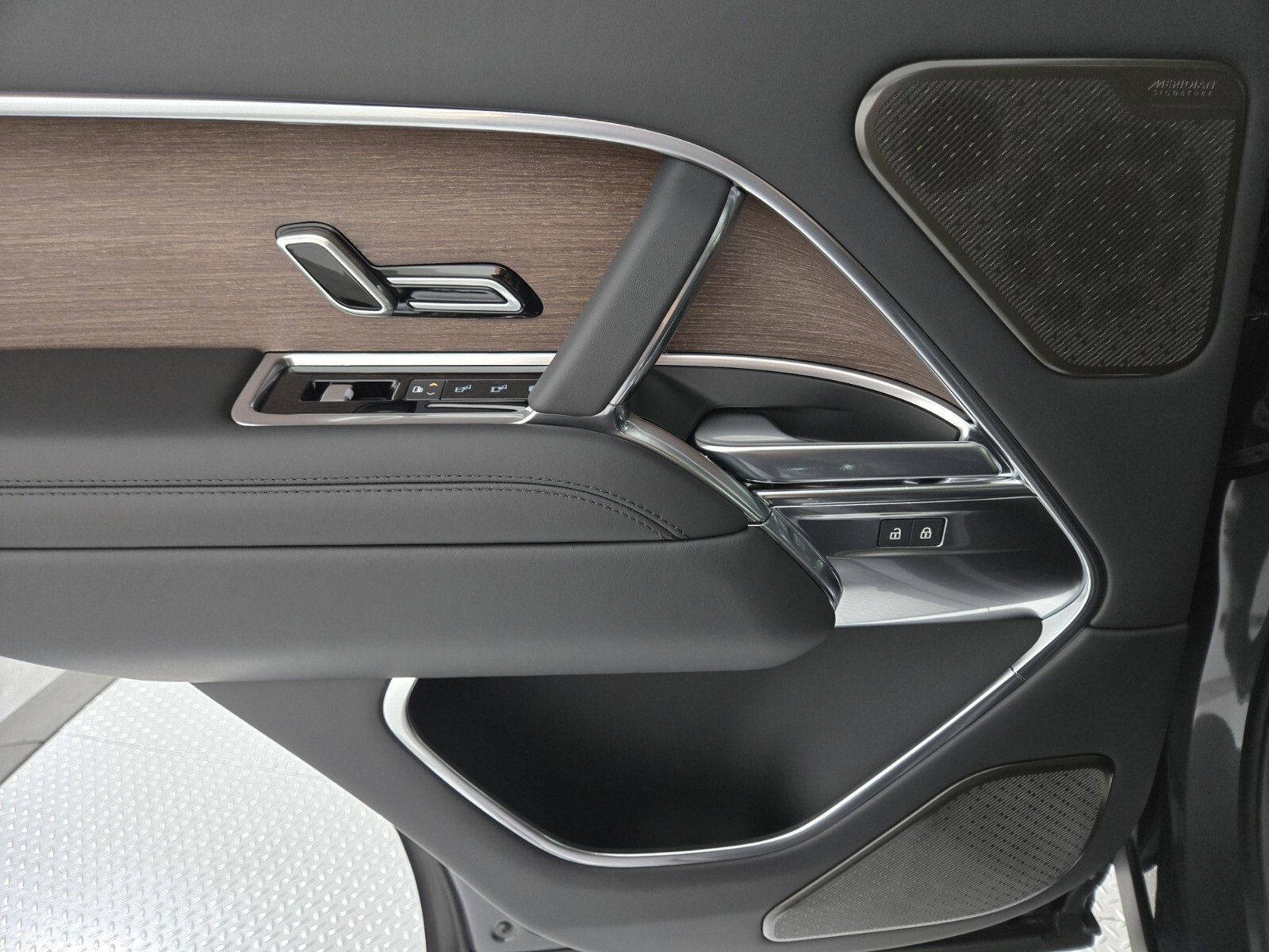 New 2025 Land Rover Range Rover Autobiography image 20