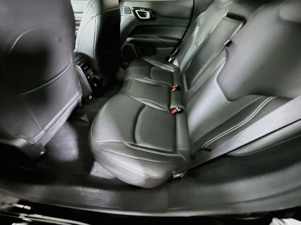 Used 2022 Jeep Compass High Altitude AWD/4WD image 30
