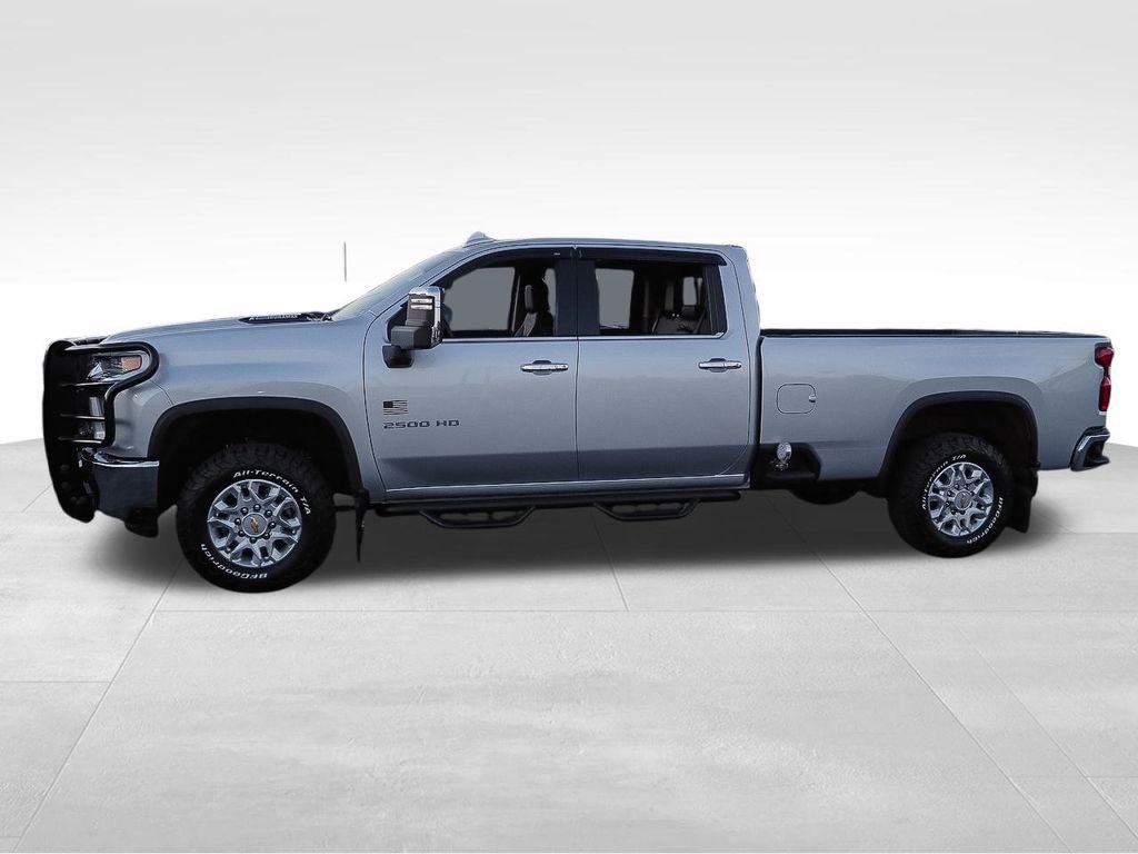Used 2021 Chevrolet Silverado 2500 LTZ w/ LTZ Convenience Package image 4