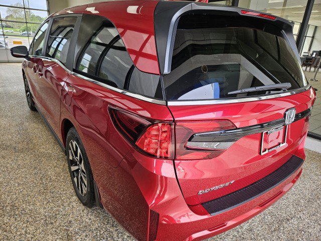 New 2026 Honda Odyssey EX-L image 4