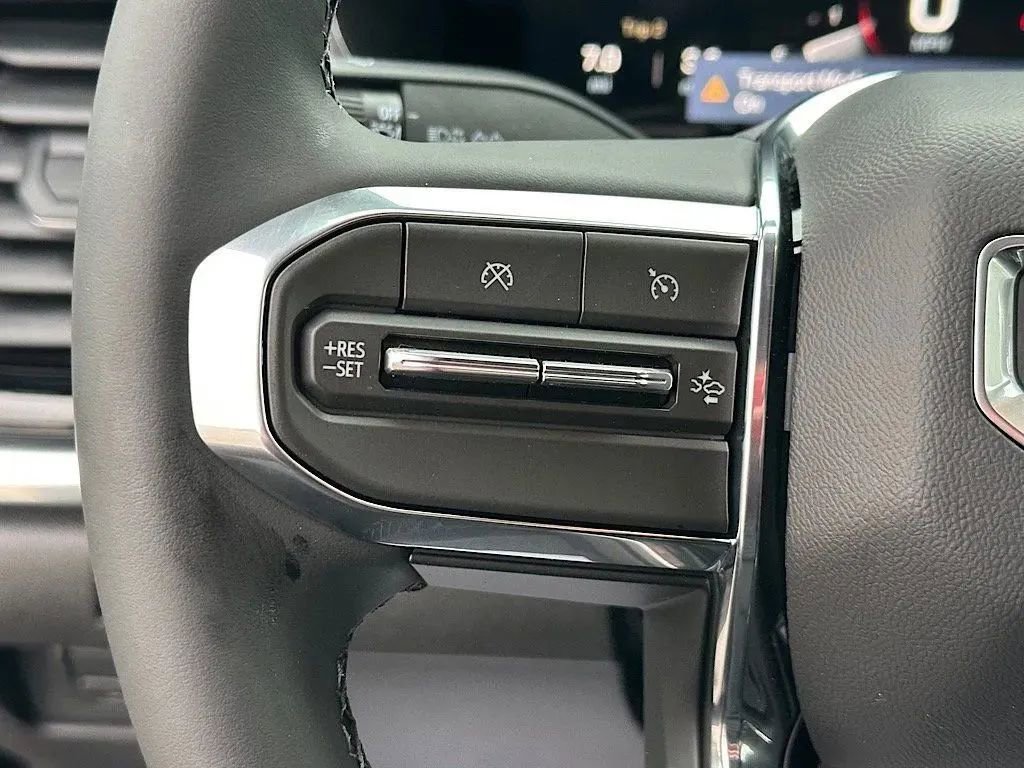 New 2026 GMC Canyon Elevation w/ LPO, Black Badging Package image 20