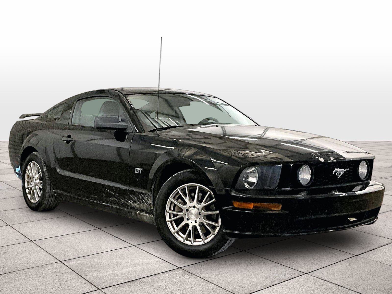 Used 2006 Ford Mustang GT Premium RWD image 2
