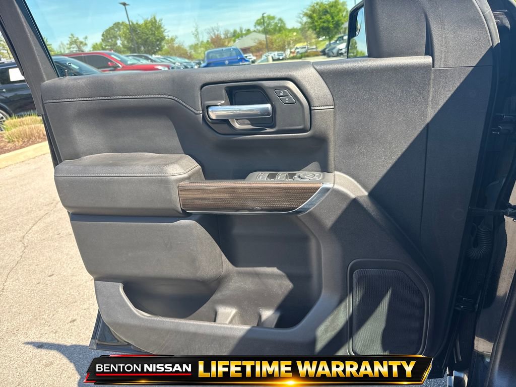 Used 2021 Chevrolet Silverado 1500 LT Trail Boss w/ Bed Protection Package AWD/4WD image 12