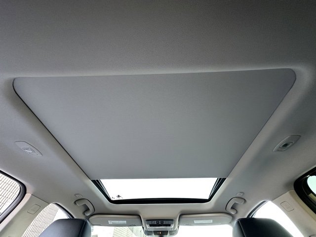 Used 2023 Nissan Rogue Platinum w/ Platinum Premium Package image 30