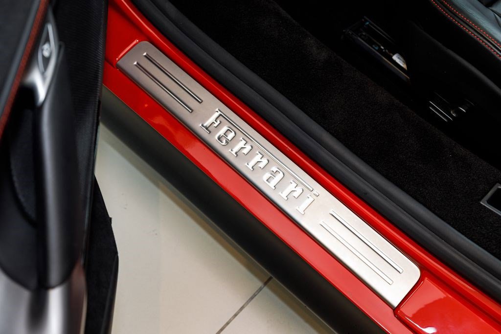 Used 2021 Ferrari SF90 Stradale image 25