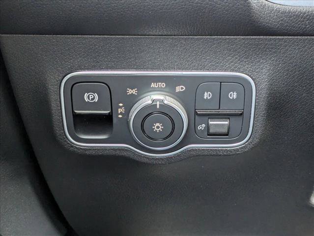 Certified 2025 Mercedes-Benz GLB 250 4MATIC image 10