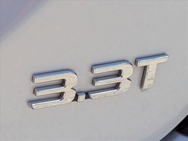 Used 2017 Genesis G90 3.3T Premium RWD image 18