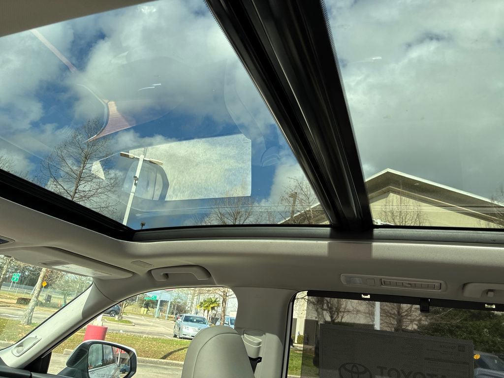 New 2026 Toyota Grand Highlander Limited image 18