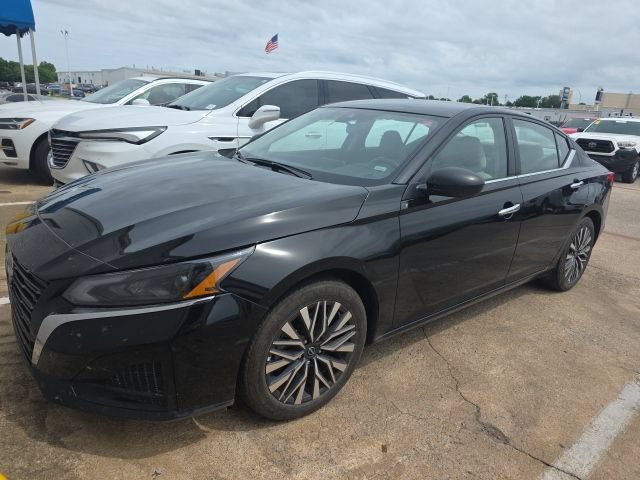 Used 2025 Nissan Altima 2.5 SV