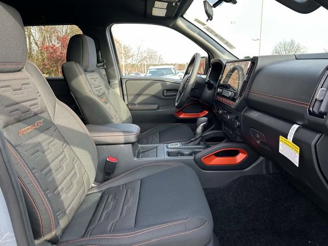 New 2026 Nissan Frontier PRO-4X w/ Pro-4x Convenience Package image 10