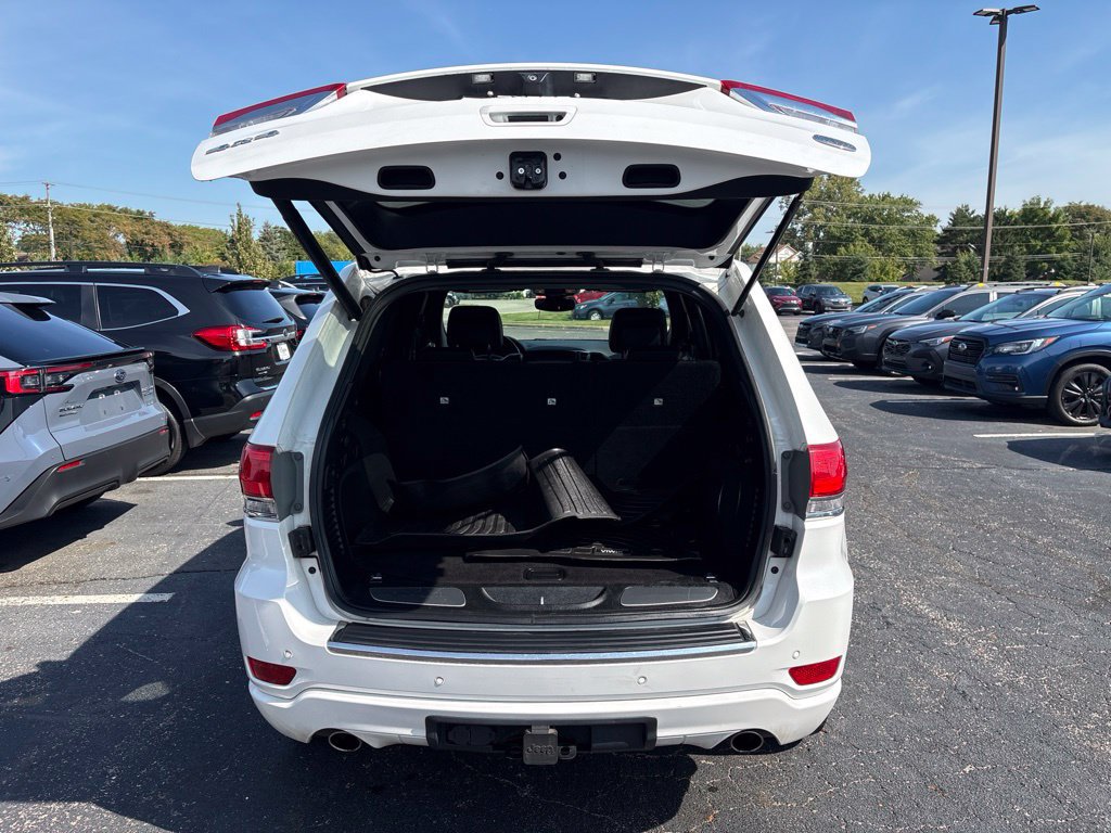 Used 2018 Jeep Grand Cherokee Overland AWD/4WD image 7
