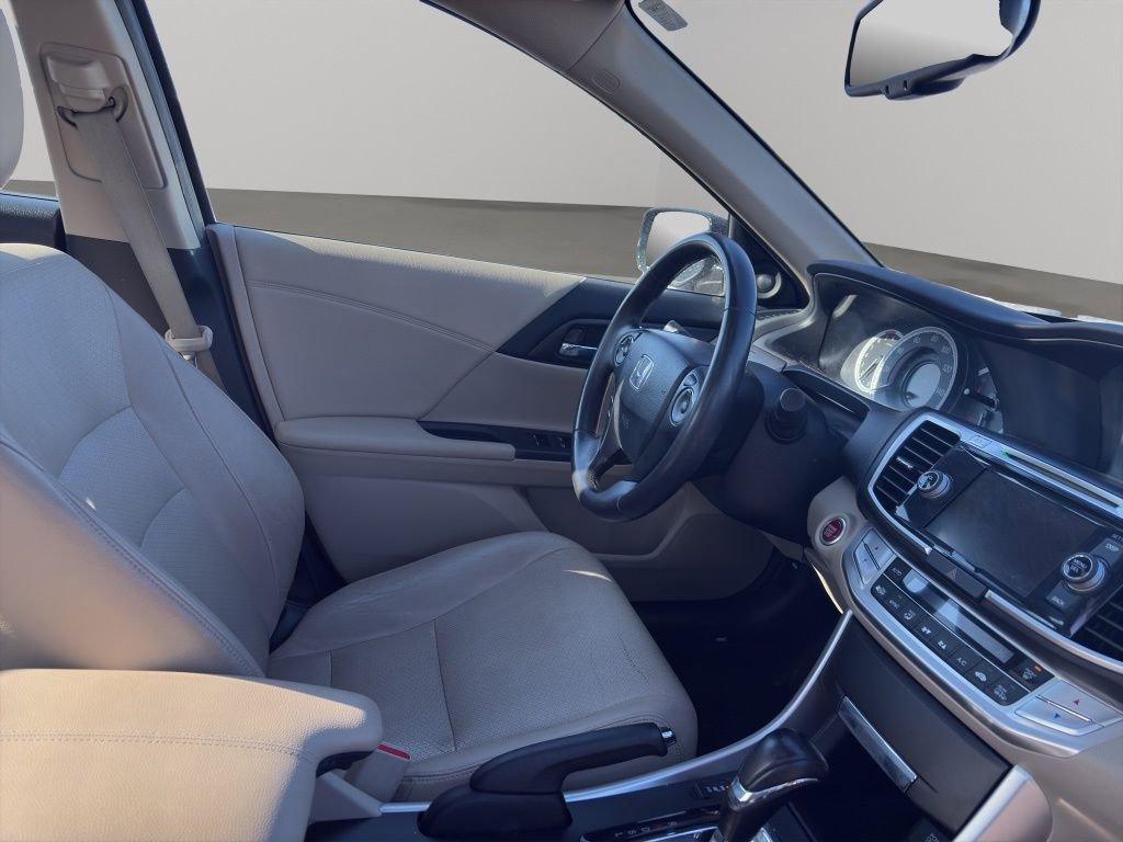 Used 2015 Honda Accord EX-L image 20