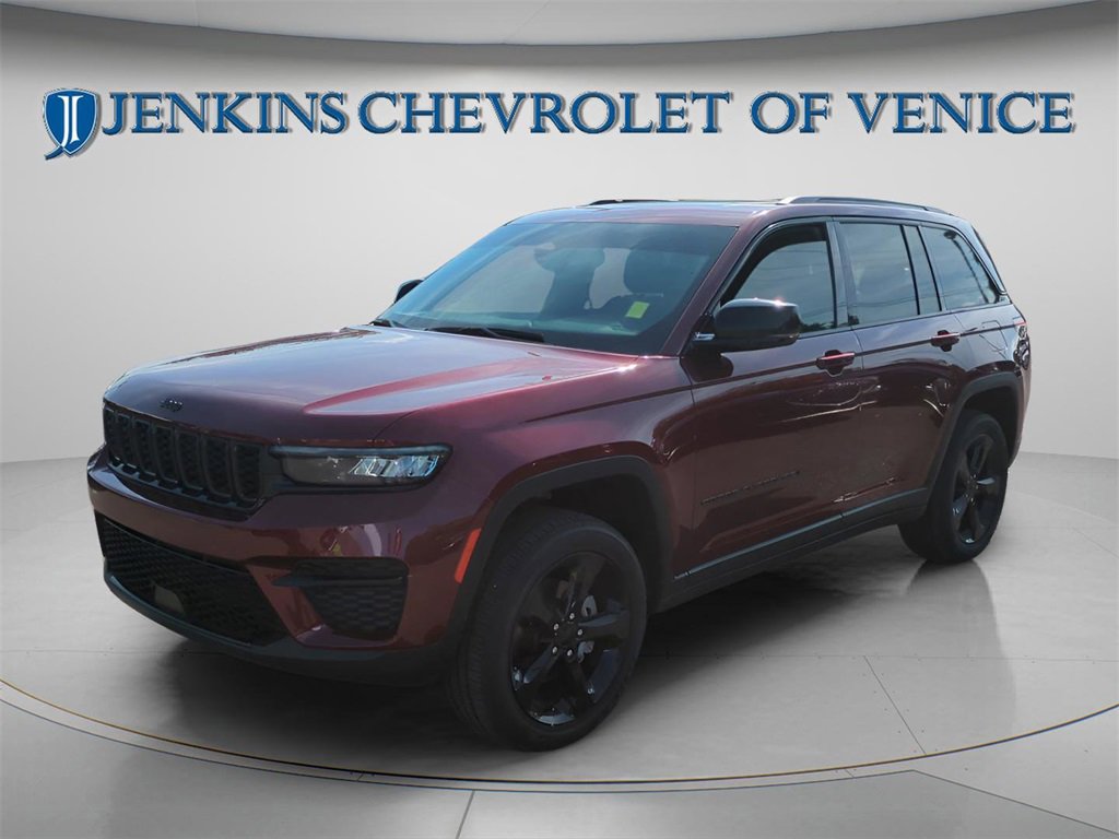 Used 2024 Jeep Grand Cherokee Altitude