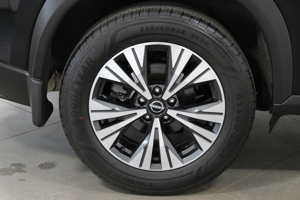 Used 2023 Nissan Rogue SV AWD/4WD image 12