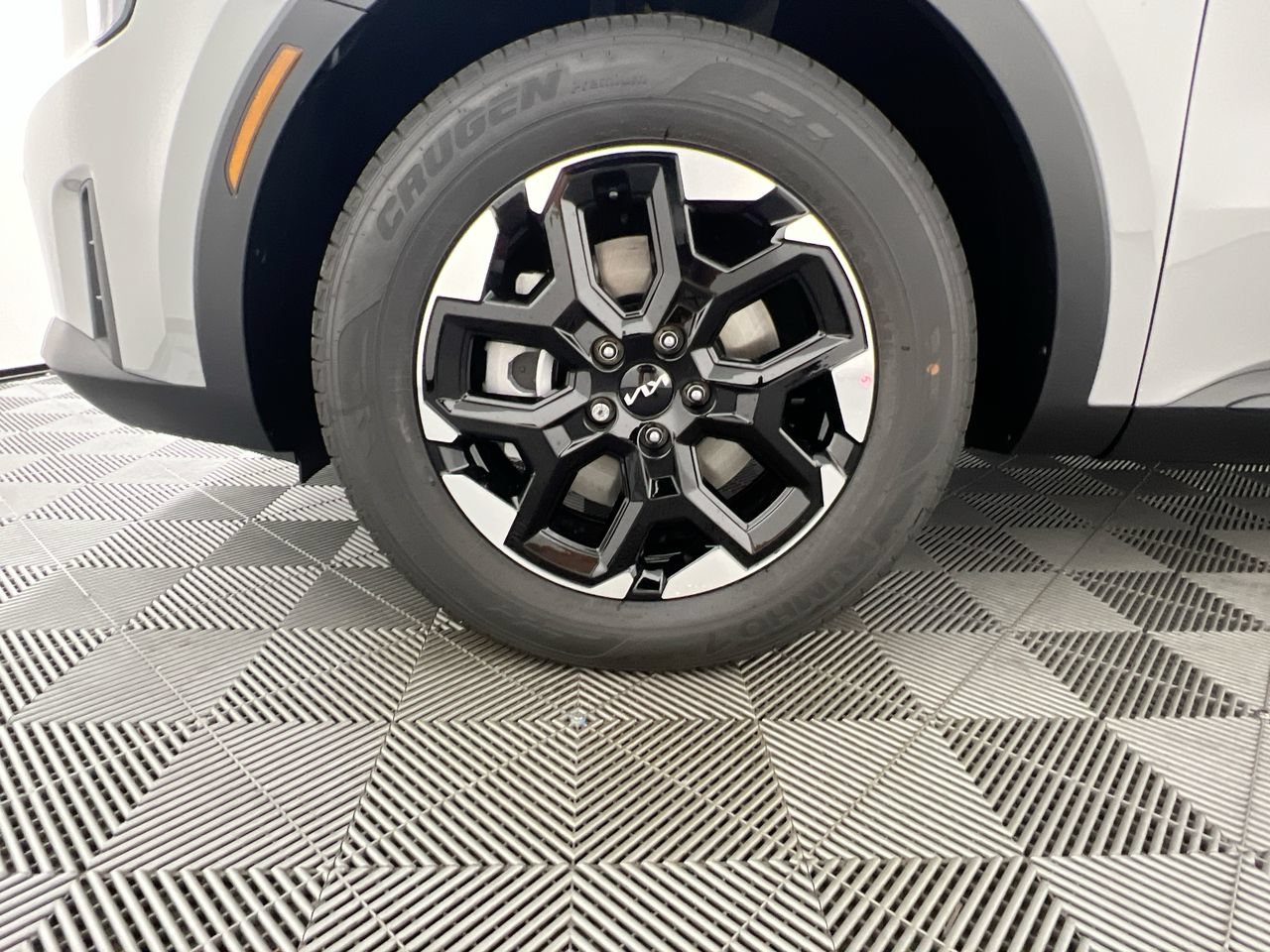 New 2026 Kia Sorento S w/ S Panoramic Sunroof Package FWD image 13