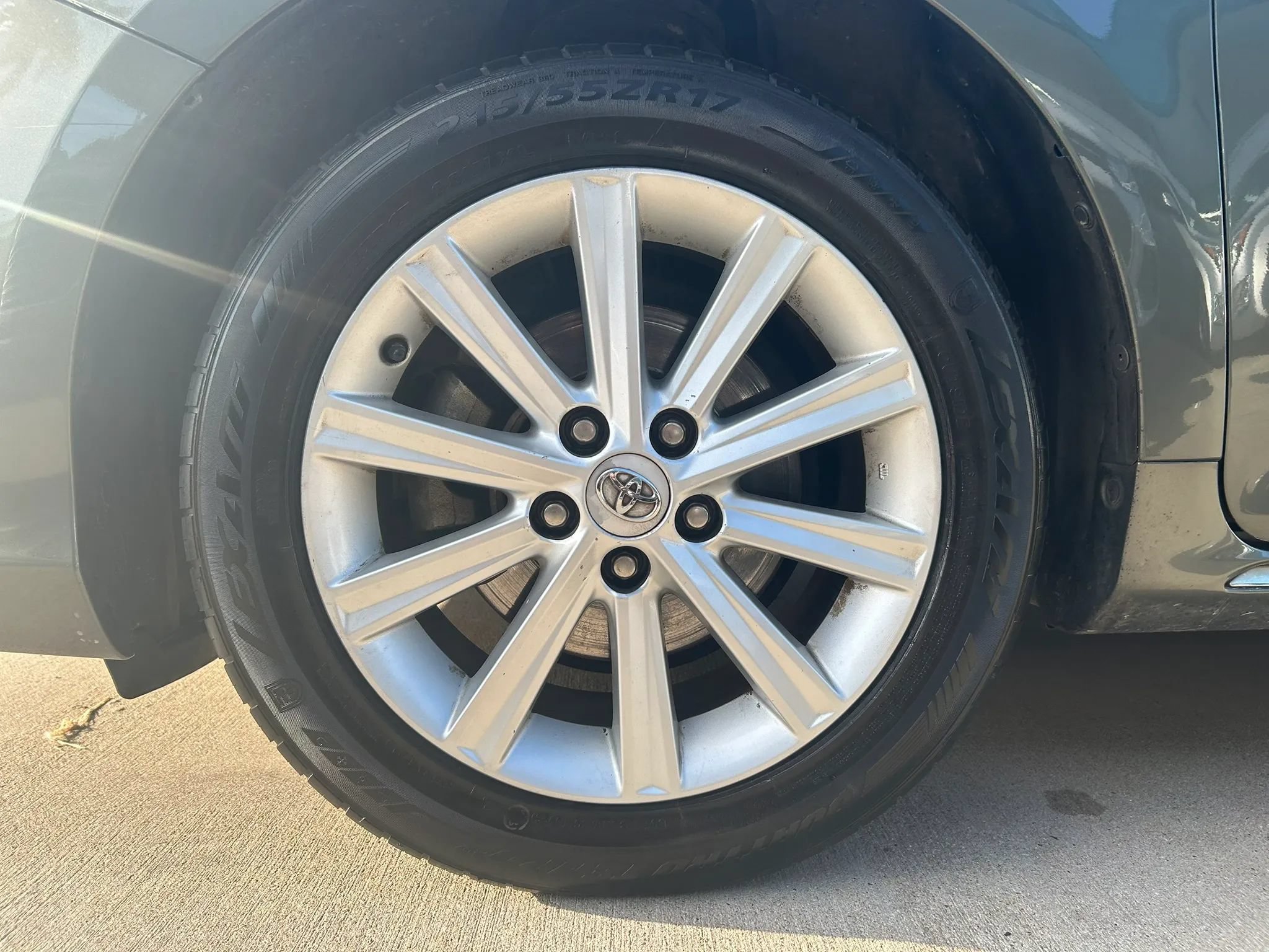Used 2013 Toyota Camry XLE FWD image 27