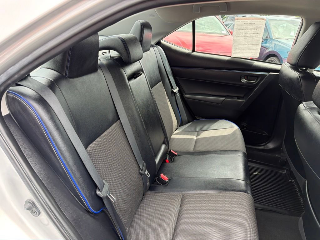 Used 2017 Toyota Corolla SE w/ Carpet Mat Package (TMS) FWD image 14