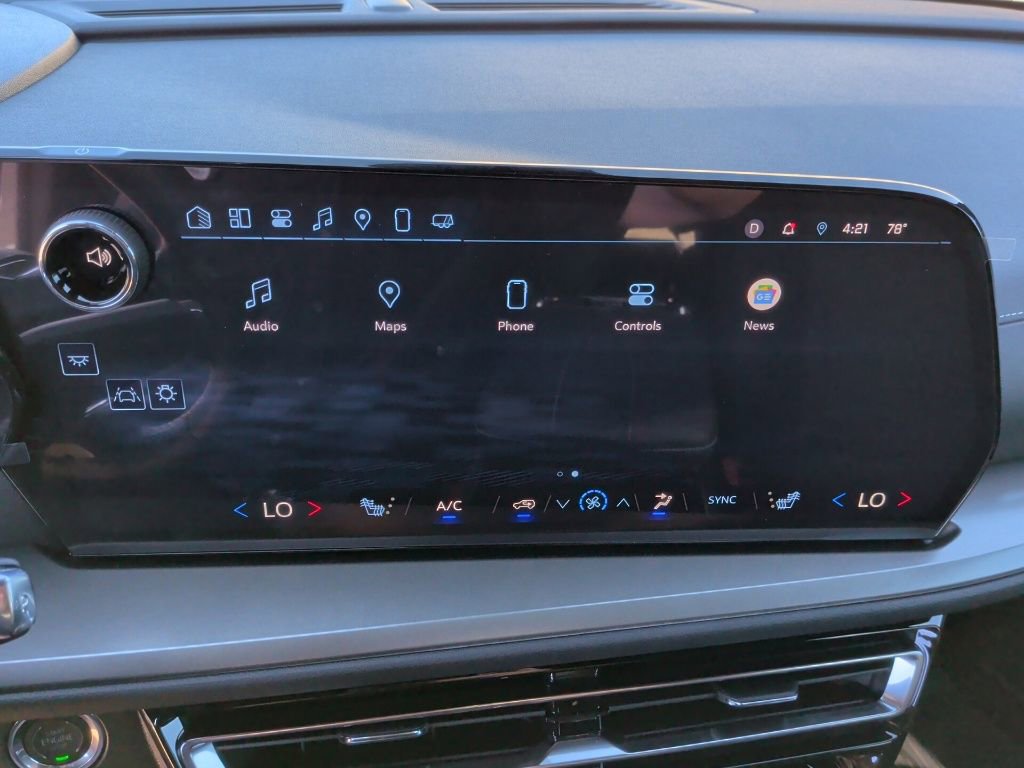 New 2025 Chevrolet Traverse LT w/ LPO, Floor Liner Package image 26