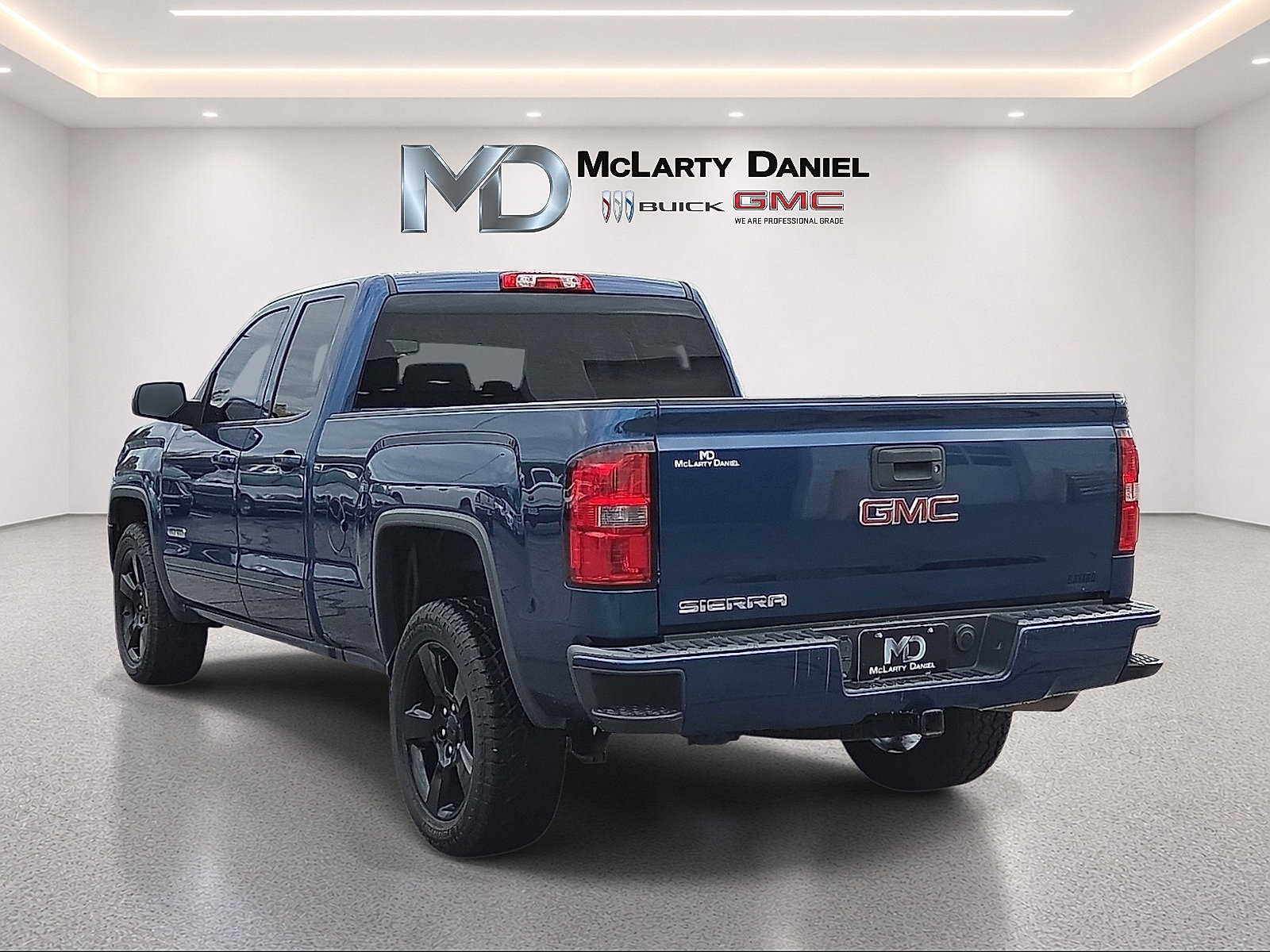 Certified 2017 GMC Sierra 1500 2WD Double Cab w/ Elevation Edition image 13