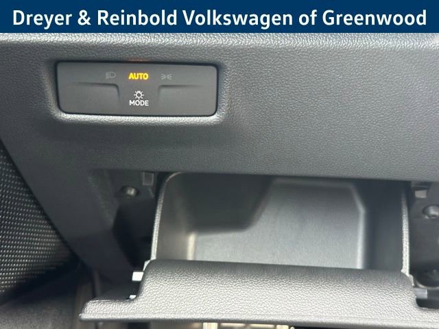 New 2026 Volkswagen Tiguan SE R-Line image 18