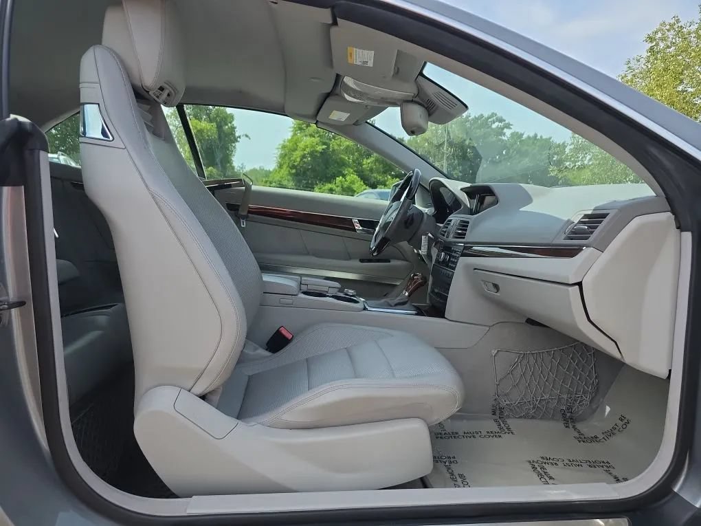 Used 2011 Mercedes-Benz E 550 Cabriolet w/ Premium 2 Pkg image 41