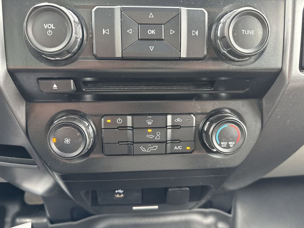 Used 2016 Ford F150 XLT AWD/4WD image 17