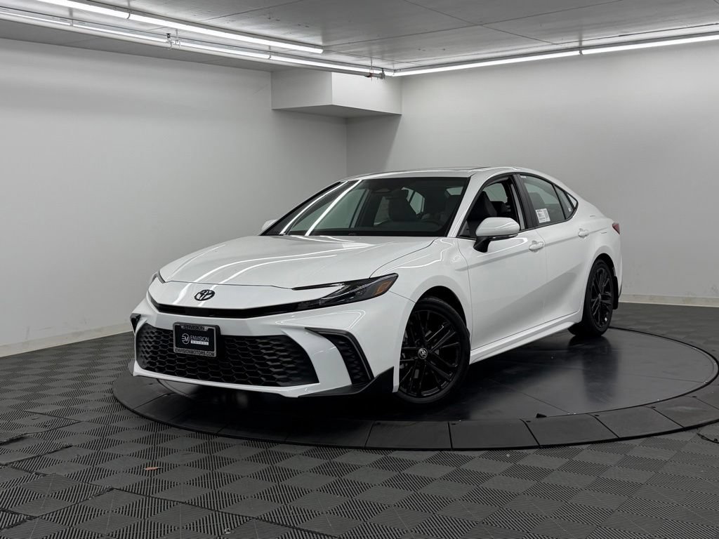 Used 2026 Toyota Camry SE w/ Multimedia Upgrade Package FWD image 1