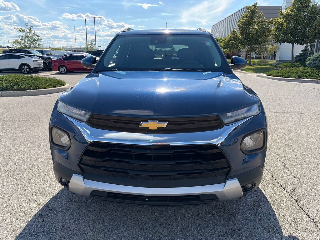 Used 2021 Chevrolet TrailBlazer LT w/ Premium Seating Package FWD image 2