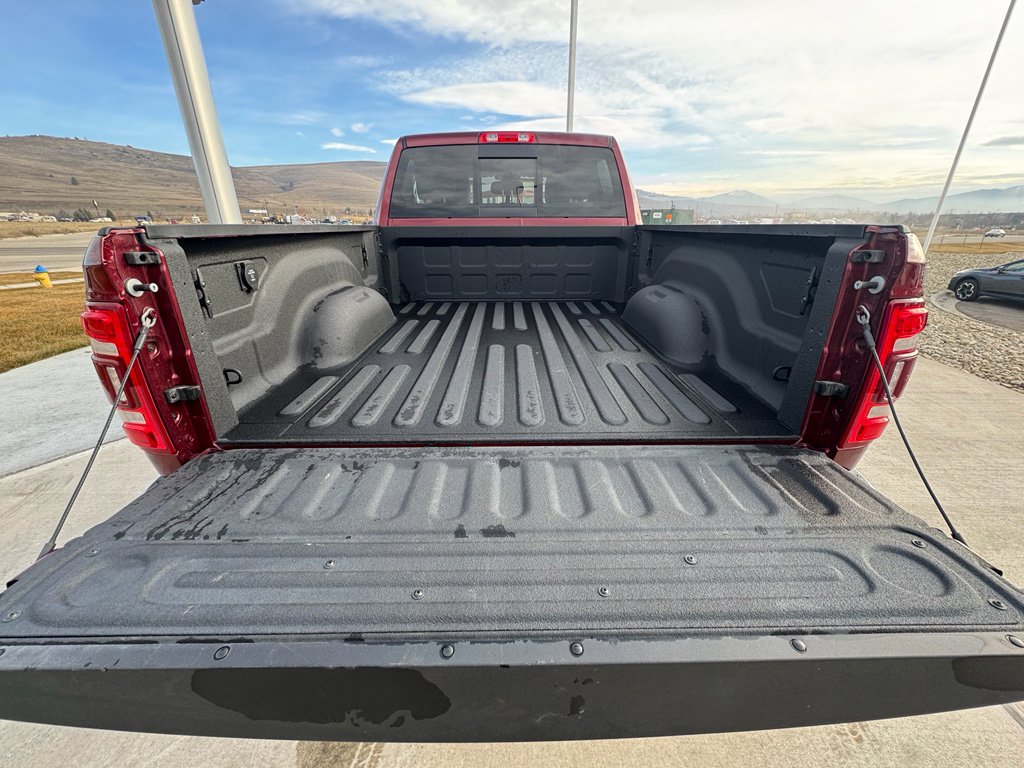 Used 2022 RAM 3500 Limited image 11