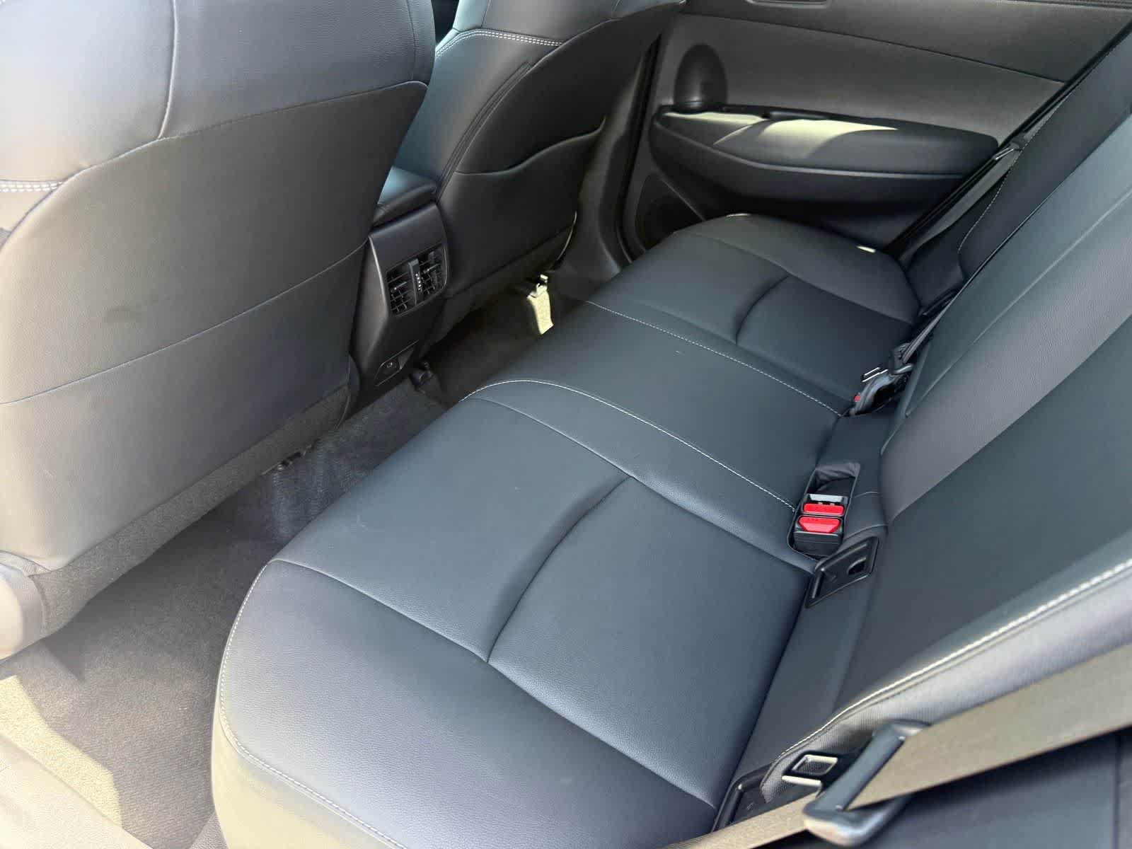 Used 2026 Toyota Corolla Cross XLE w/ Convenience Package FWD image 27