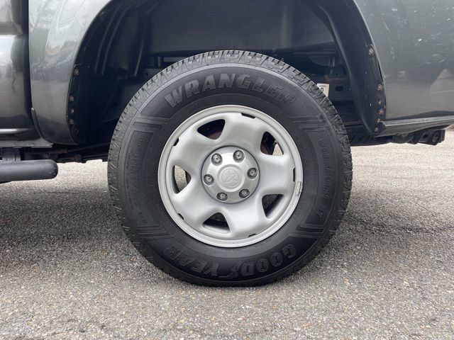 Used 2018 Toyota Tacoma SR w/ SR Convenience Package AWD/4WD image 24