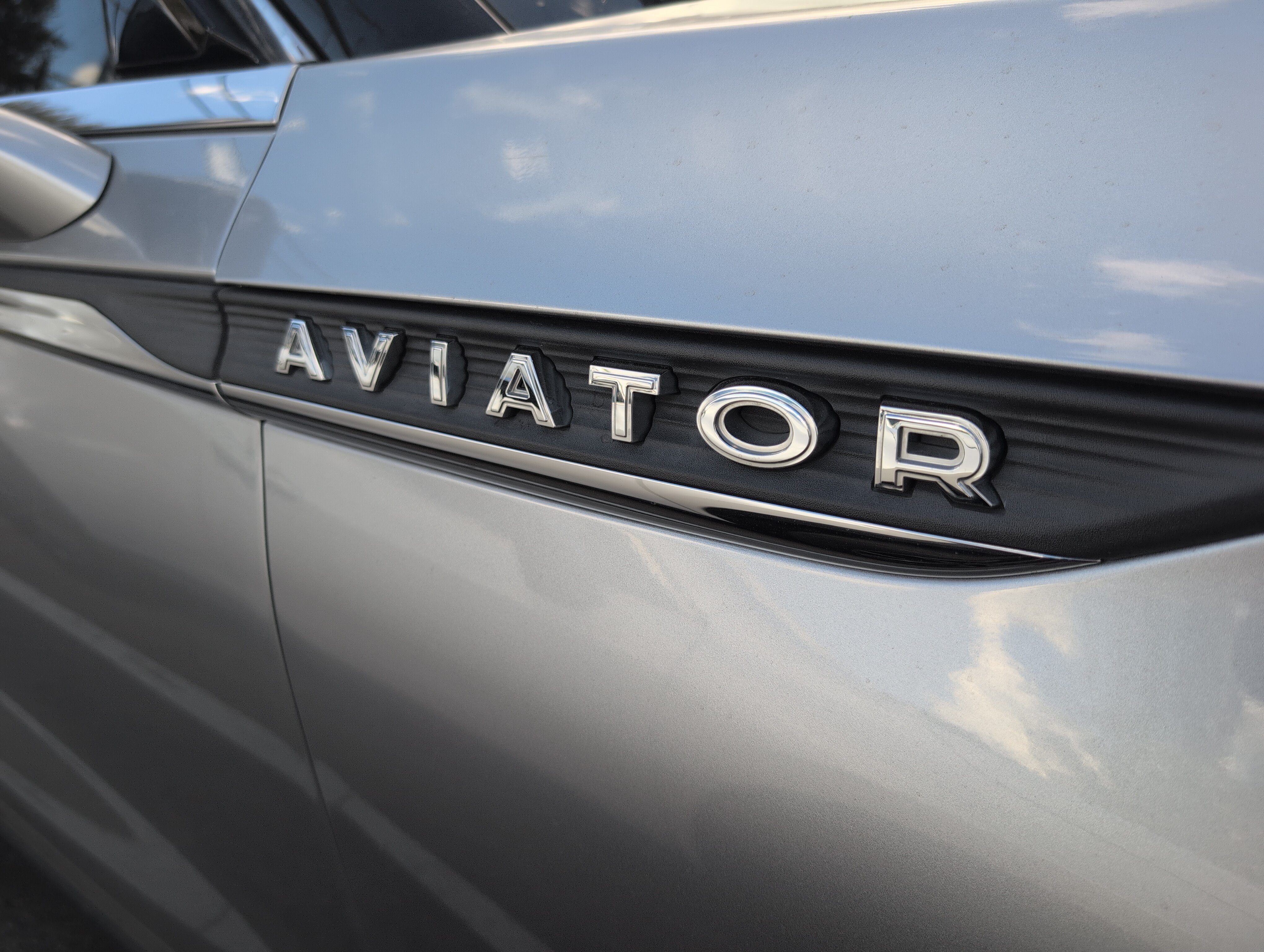 Used 2021 Lincoln Aviator 2WD image 4