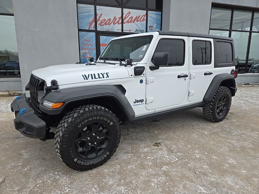 Used 2023 Jeep Wrangler Unlimited image 3
