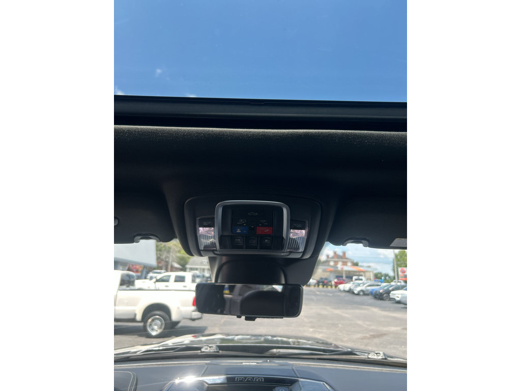 Used 2022 RAM 2500 Limited AWD/4WD image 15