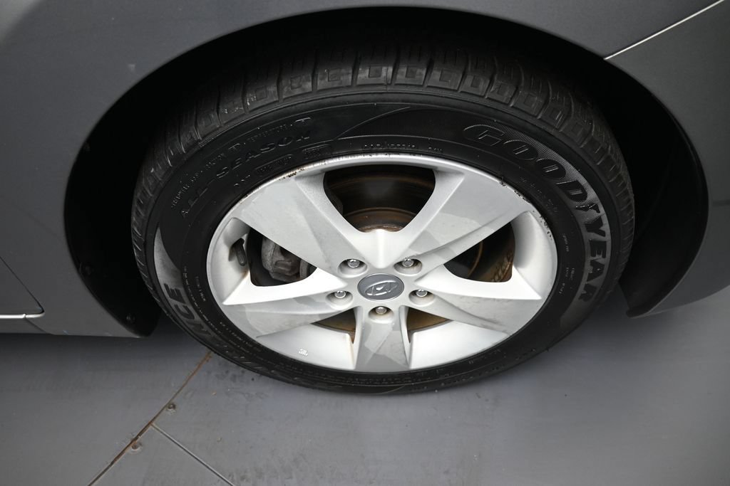 Used 2012 Hyundai Elantra GLS w/ Preferred Pkg 3 FWD image 13