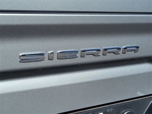 Used 2024 GMC Sierra 1500 AT4X image 9