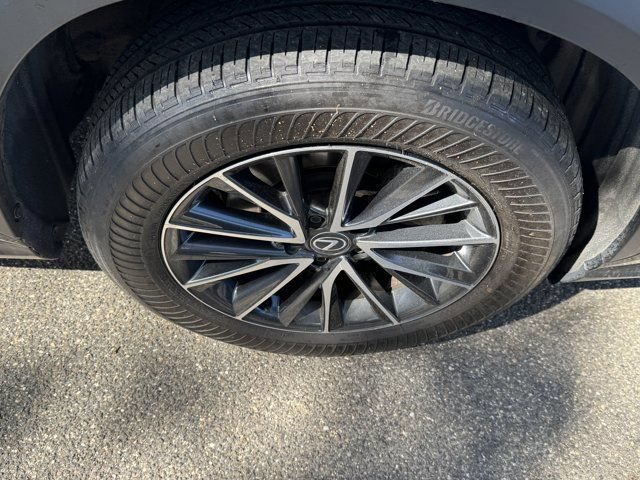 Used 2024 Lexus NX 350 AWD w/ Vision Package image 9