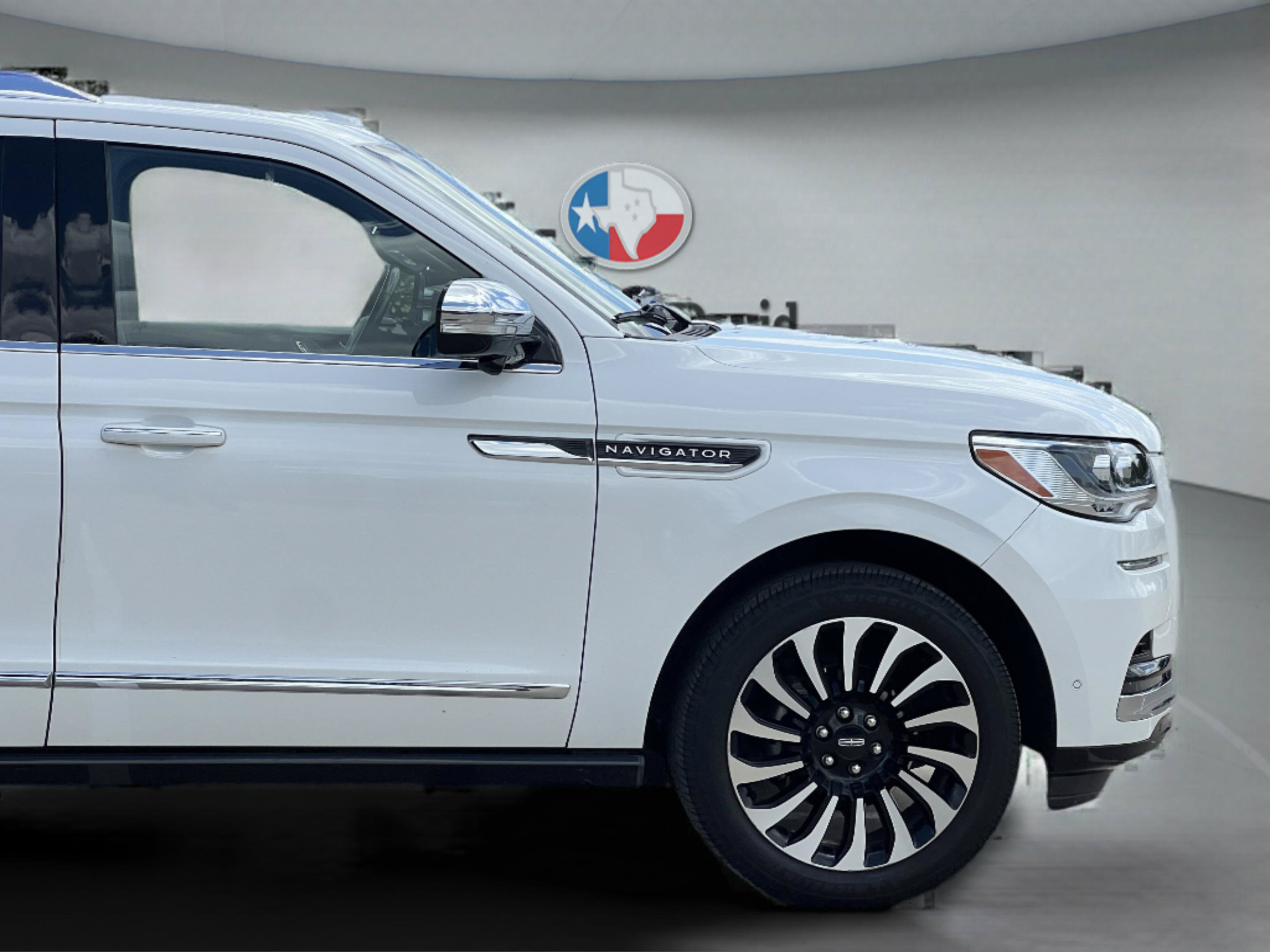 Used 2023 Lincoln Navigator Black Label AWD/4WD image 35