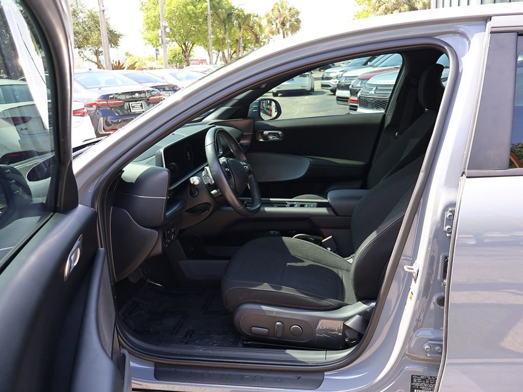 Used 2024 Hyundai Ioniq 6 SE RWD image 24