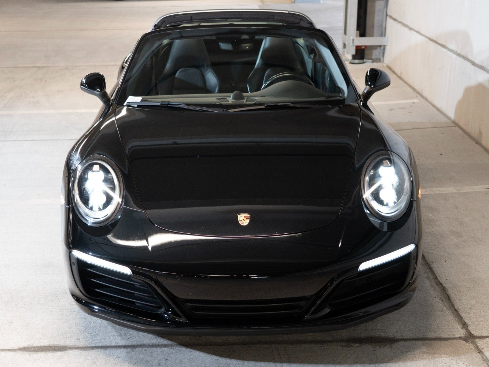 Certified 2019 Porsche 911 Targa 4S AWD/4WD image 6